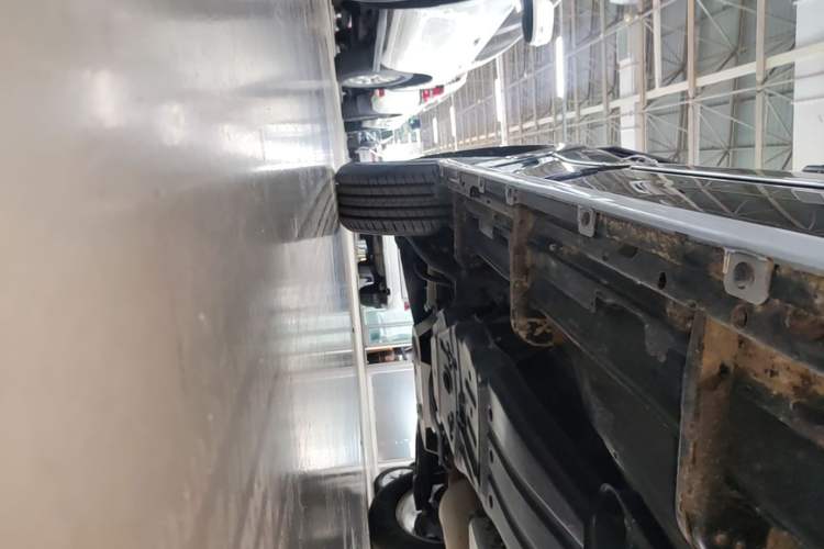 Used Mitsubishi Pajero 2016 3.0L Automatic Prestige Version China V Standard Right Side Sill