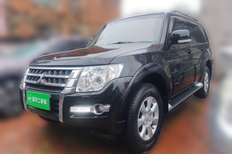 Used Mitsubishi Pajero 2016 3.0L Automatic Standard Version China V Standard Guazi used car, China used car export, Used car for sale, Used  cars, Cheapest cars for sale