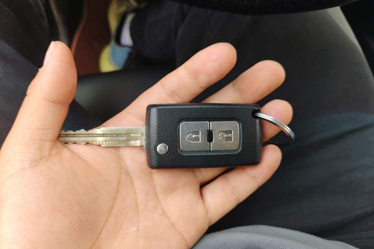 Used Mitsubishi Pajero 2016 3.0L Automatic Standard Version China V Standard Vehicle Key