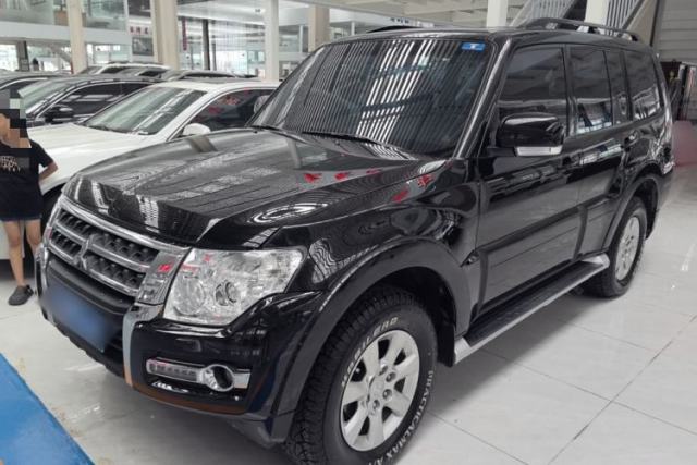 Used Mitsubishi Pajero 2016 3.0L Automatic Luxury Version China V Standard