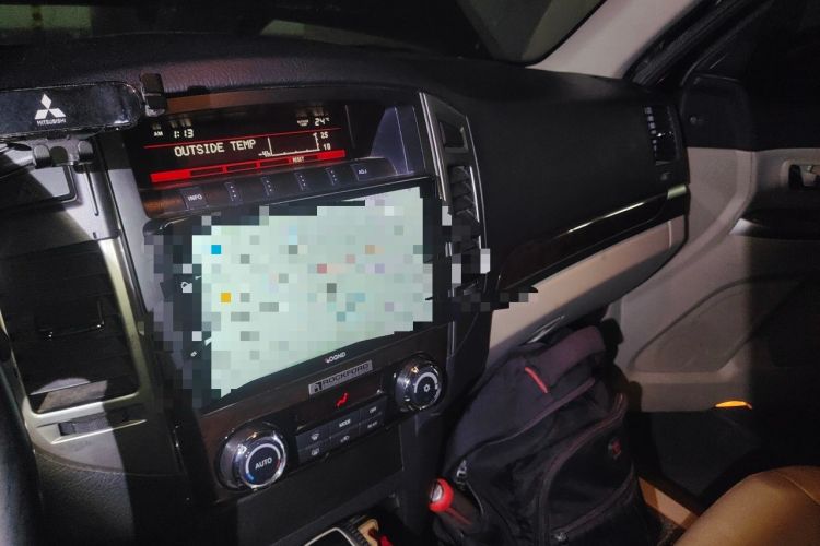Used Mitsubishi Pajero  Audio And AC Panel