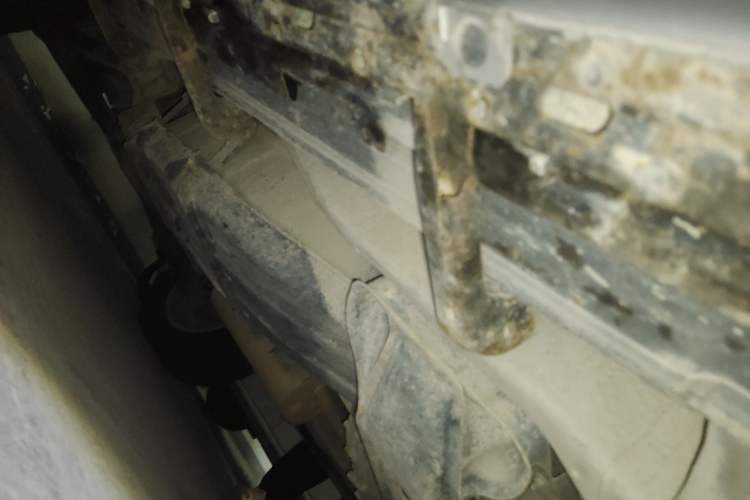 Used Mitsubishi Pajero  Chassis Front Right