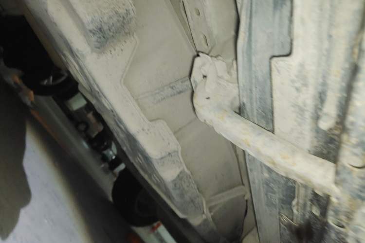 Used Mitsubishi Pajero  Chassis Rear Right