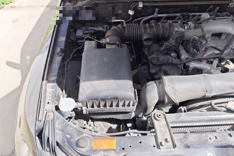 Used Mitsubishi Pajero 2016 3.0L Automatic Prestige Version China V Standard Engine Bay Right