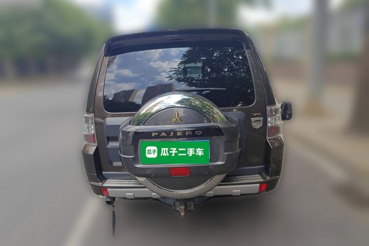 Used Mitsubishi Pajero 2016 3.0L Automatic Prestige Version China V Standard Exterior 4