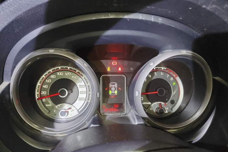 Used Mitsubishi Pajero  Instrument Cluster