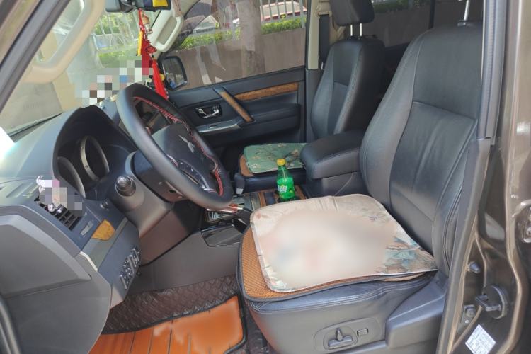 Used Mitsubishi Pajero 2016 3.0L Automatic Prestige Version China V Standard Left Front Seat