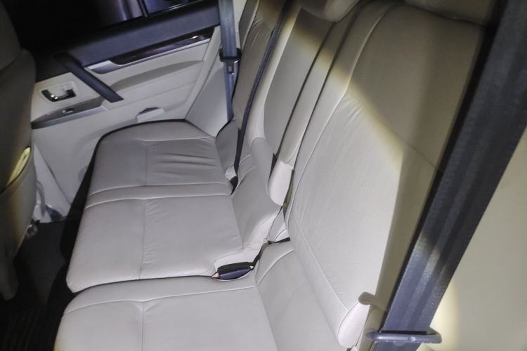 Used Mitsubishi Pajero  Left Rear Seat