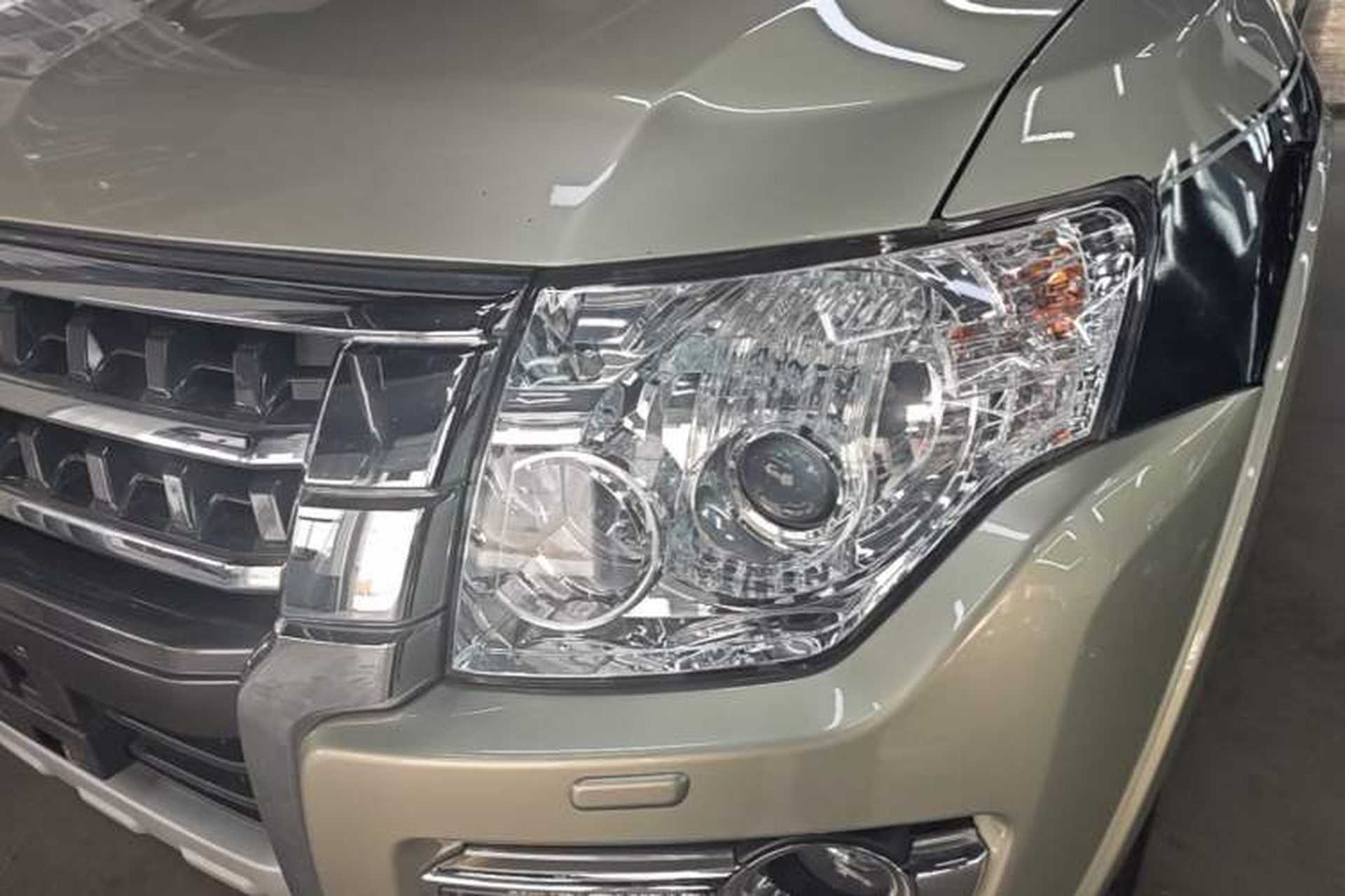 Used Mitsubishi Pajero 2016 3.0L Automatic Prestige Version China V Standard Left Front Headlight