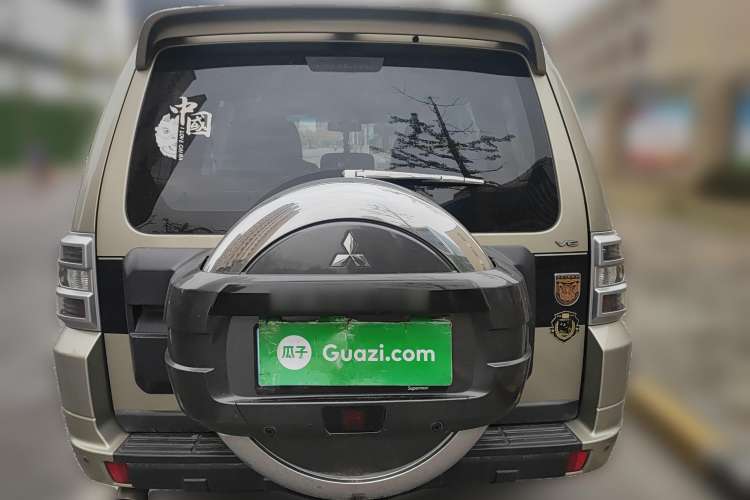 Used Mitsubishi Pajero 2016 3.0L Automatic Standard Version China V Standard Rear
