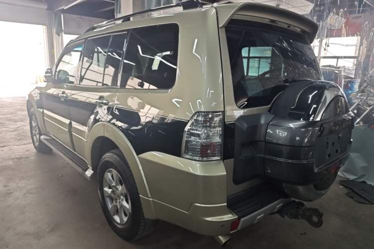 Used Mitsubishi Pajero 2016 3.0L Automatic Prestige Version China V Standard Rear Left 45 Deg