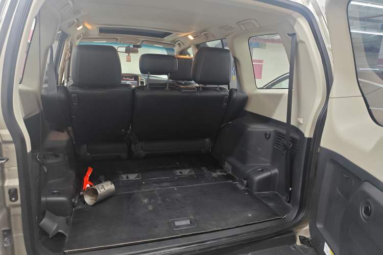 Used Mitsubishi Pajero 2016 3.0L Automatic Standard Version China V Standard Trunk