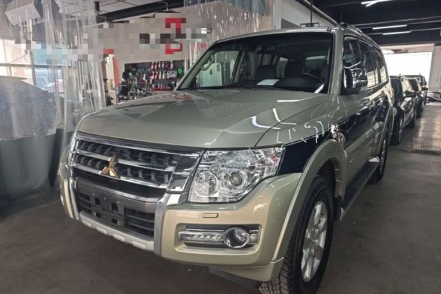 Used Mitsubishi Pajero 2016 3.0L Automatic Prestige Version China V Standard