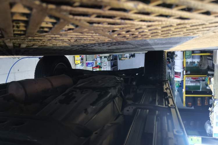 Used Mitsubishi Pajero 2016 3.0L Automatic Prestige Version China V Standard Chassis Front Right