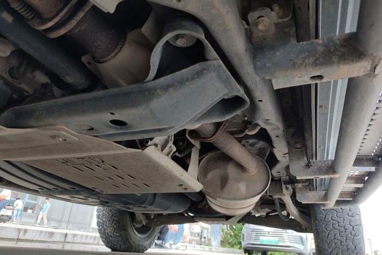 Used Mitsubishi Pajero 2016 3.0L Automatic Prestige Version China V Standard Chassis Front Left