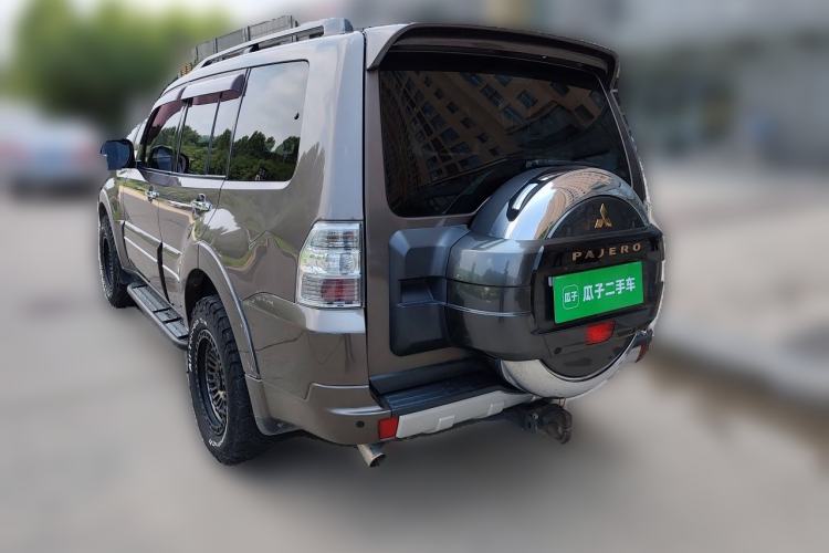 Used Mitsubishi Pajero 2016 3.0L Automatic Prestige Version China V Standard Rear Left 45 Deg