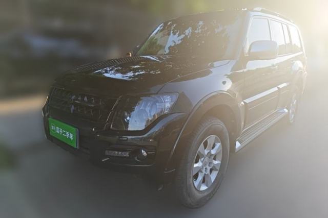 Used Mitsubishi Pajero 2016 3.0L Automatic Standard Version China V Standard