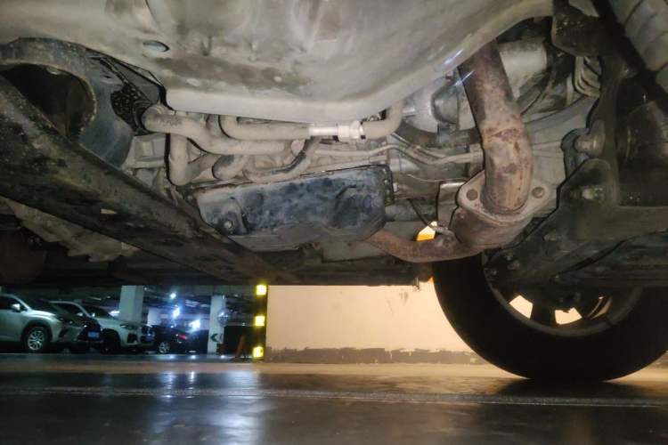 Used Mitsubishi Pajero 2016 3.0L Automatic Prestige Version China V Standard Chassis Front Right