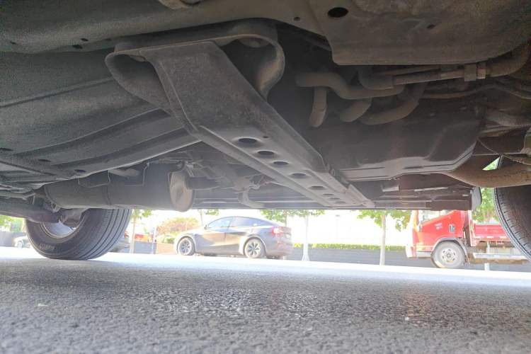 Used Mitsubishi Pajero 2016 3.0L Automatic Standard Version China V Standard Chassis Front Right