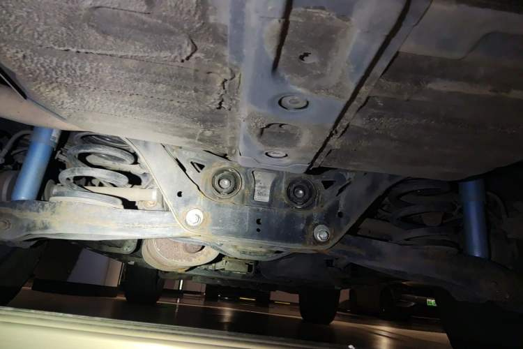 Used Mitsubishi Pajero 2016 3.0L Automatic Prestige Version China V Standard Chassis Rear