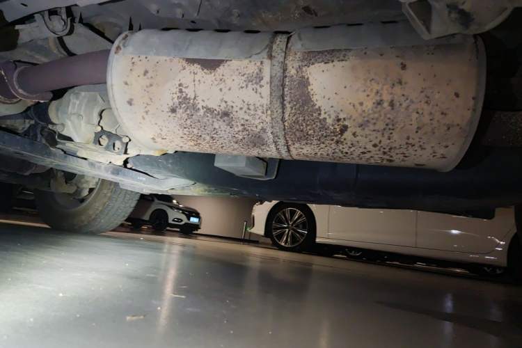 Used Mitsubishi Pajero 2016 3.0L Automatic Prestige Version China V Standard Chassis Rear Left