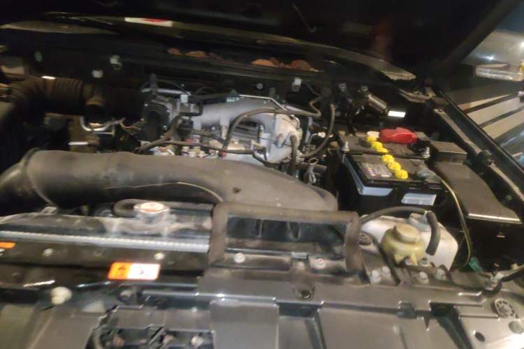 Used Mitsubishi Pajero 2016 3.0L Automatic Prestige Version China V Standard Engine Bay Left