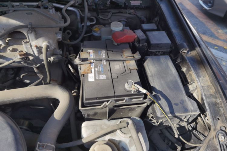 Used Mitsubishi Pajero 2016 3.0L Automatic Standard Version China V Standard Engine Bay Left