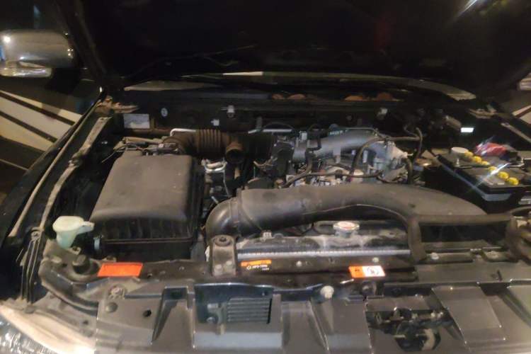 Used Mitsubishi Pajero 2016 3.0L Automatic Prestige Version China V Standard Engine Bay Right