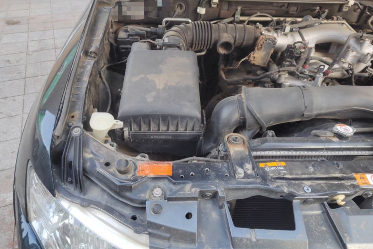 Used Mitsubishi Pajero 2016 3.0L Automatic Luxury Version China V Standard Engine Bay Right