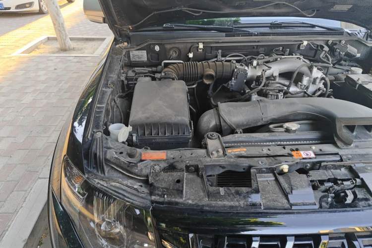 Used Mitsubishi Pajero 2016 3.0L Automatic Standard Version China V Standard Engine Bay Right