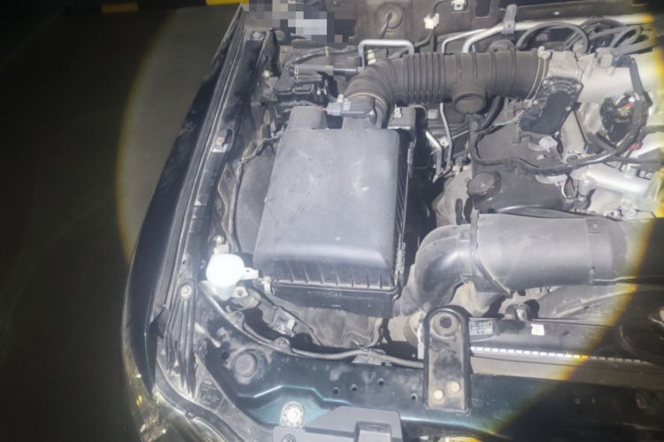 Used Mitsubishi Pajero 2016 3.0L Automatic Standard Version China V Standard Engine Bay Right