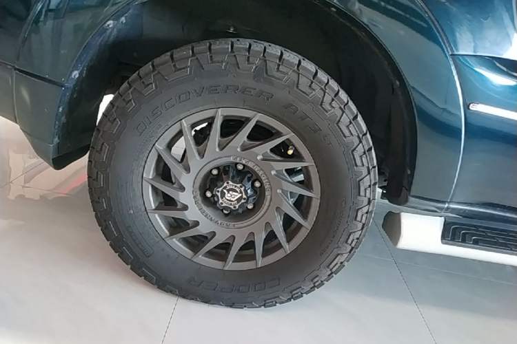 Used Mitsubishi Pajero 2016 3.0L Automatic Prestige Version China IV Standard Exterior 5