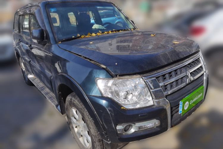 Used Mitsubishi Pajero 2016 3.0L Automatic Standard Version China V Standard Front Right 45 Deg