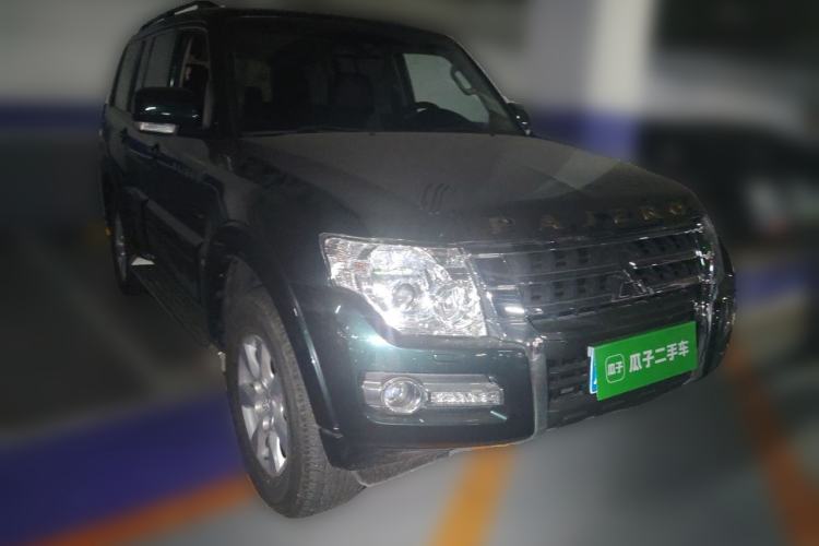 Used Mitsubishi Pajero 2016 3.0L Automatic Standard Version China V Standard Front Right 45 Deg