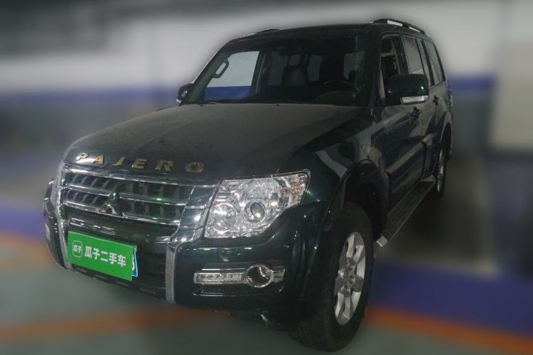 Used Mitsubishi Pajero 2016 3.0L Automatic Standard Version China V Standard Guazi used car, China used car export, Used car for sale, Used cars, Cheapest cars for sale