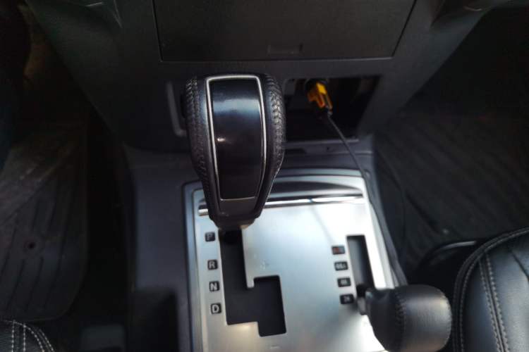 Used Mitsubishi Pajero 2016 3.0L Automatic Standard Version China V Standard Gear Lever