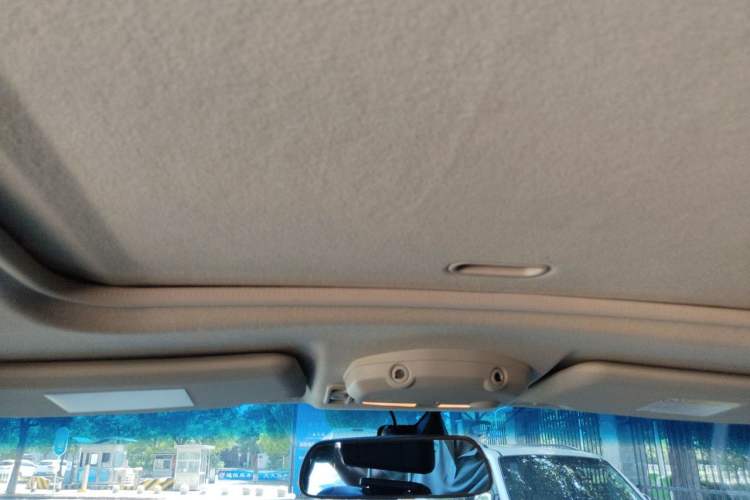 Used Mitsubishi Pajero 2016 3.0L Automatic Prestige Version China V Standard Headliner