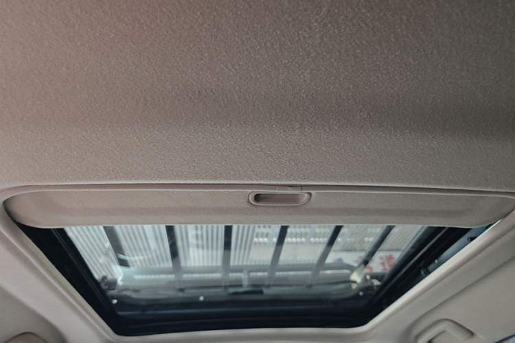 Used Mitsubishi Pajero 2016 3.0L Automatic Prestige Version China IV Standard Headliner