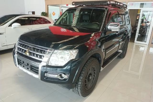Used Mitsubishi Pajero 2016 3.0L Automatic Prestige Version China IV Standard