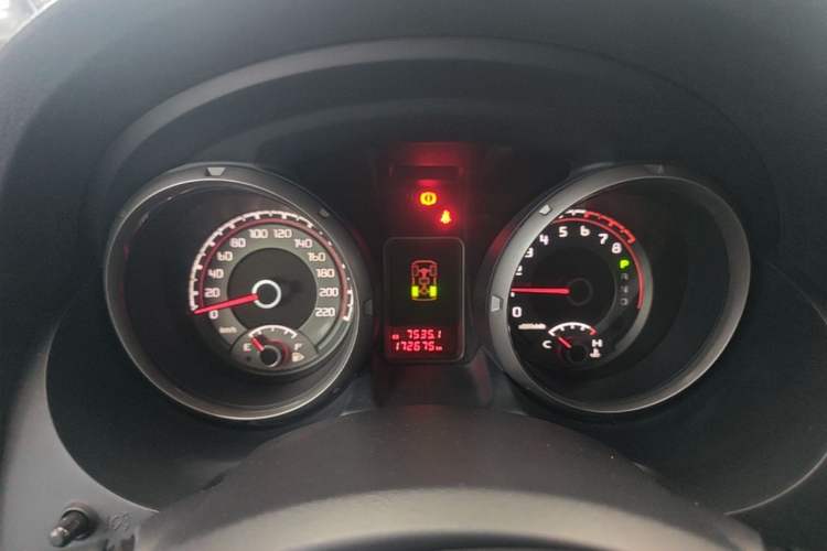 Used Mitsubishi Pajero 2016 3.0L Automatic Prestige Version China IV Standard Instrument Cluster