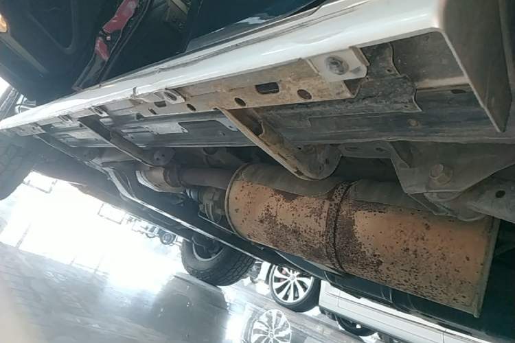 Used Mitsubishi Pajero 2016 3.0L Automatic Prestige Version China IV Standard Left Side Sill