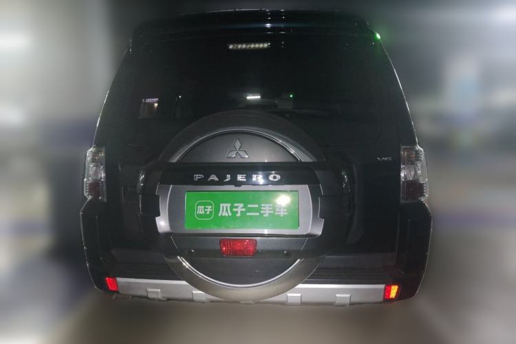 Used Mitsubishi Pajero 2016 3.0L Automatic Standard Version China V Standard Rear