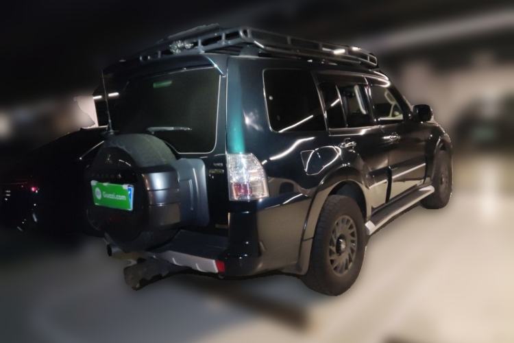 Used Mitsubishi Pajero 2016 3.0L Automatic Prestige Version China V Standard Rear Right 45 Deg