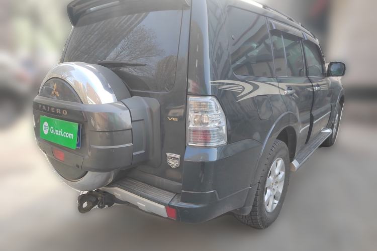 Used Mitsubishi Pajero 2016 3.0L Automatic Luxury Version China V Standard Rear Right 45 Deg