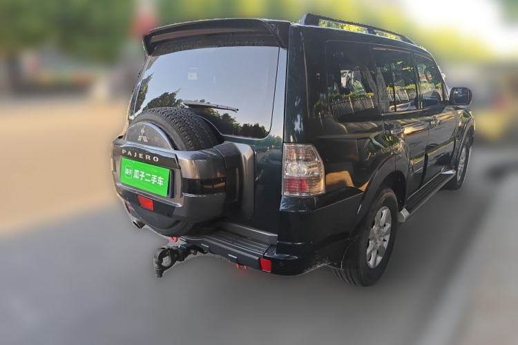 Used Mitsubishi Pajero 2016 3.0L Automatic Standard Version China V Standard Rear Right 45 Deg