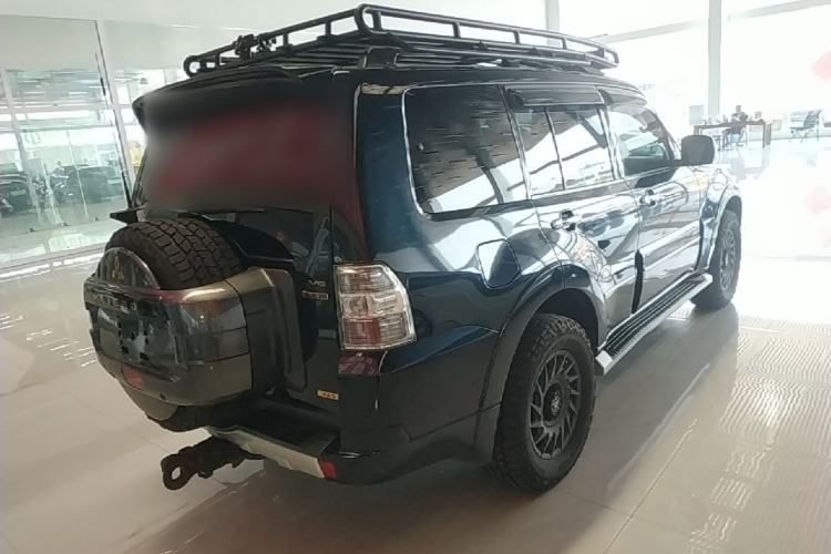 Used Mitsubishi Pajero 2016 3.0L Automatic Prestige Version China IV Standard Rear Right 45 Deg