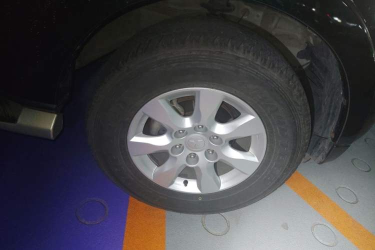 Used Mitsubishi Pajero 2016 3.0L Automatic Standard Version China V Standard Right Front Wheel Hub