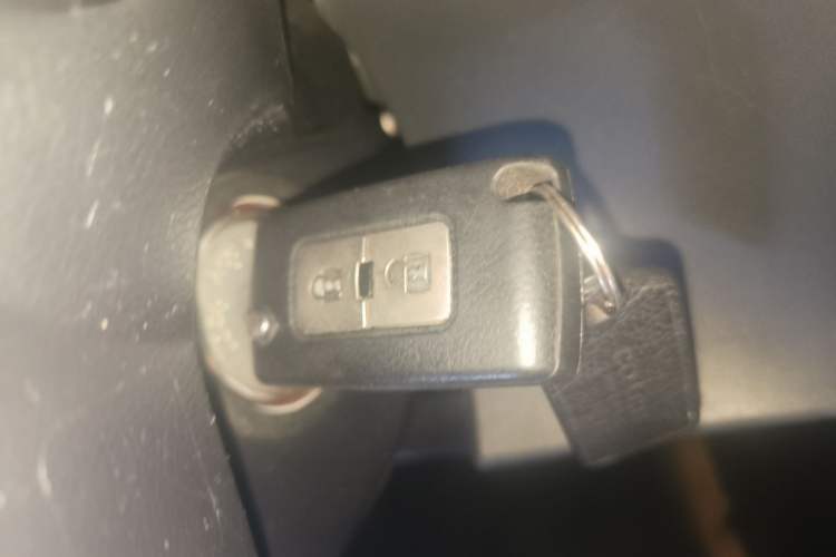 Used Mitsubishi Pajero 2016 3.0L Automatic Standard Version China V Standard Vehicle Key
