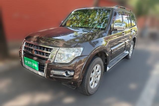 Used Mitsubishi Pajero 2016 3.0L Automatic Prestige Version China V Standard