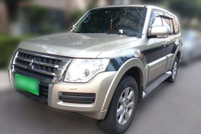 Used Mitsubishi Pajero 2016 3.0L Automatic Luxury Edition China IV